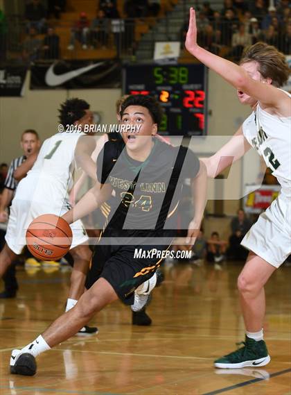 Thumbnail 3 in West Linn vs. Jesuit (Les Schwab Invitational) photogallery.