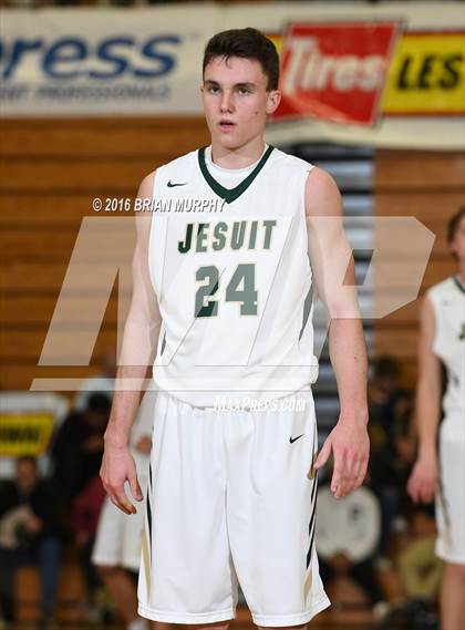 Thumbnail 3 in West Linn vs. Jesuit (Les Schwab Invitational) photogallery.