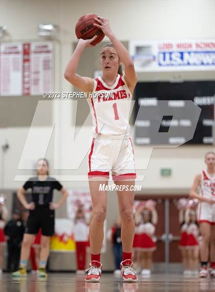 Thumbnail 1 in Tokay @ Lodi photogallery.