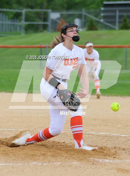 Thumbnail 1 in New Paltz @ Marlboro Central photogallery.