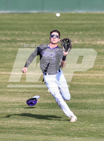 Thumbnail 3 in Antonian Prep vs Boerne (San Antonio Comal Classic) photogallery.