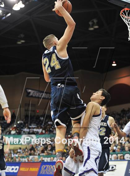 Thumbnail 3 in St. Augustine Vs La Costa Canyon (CIF SDS Open Division Final) photogallery.