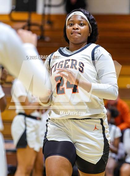 Thumbnail 1 in Douglas Byrd @ South View photogallery.