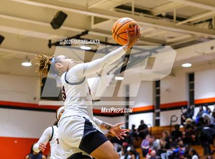 Thumbnail 3 in Douglas Byrd @ South View photogallery.