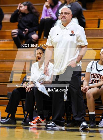 Thumbnail 3 in Douglas Byrd @ South View photogallery.