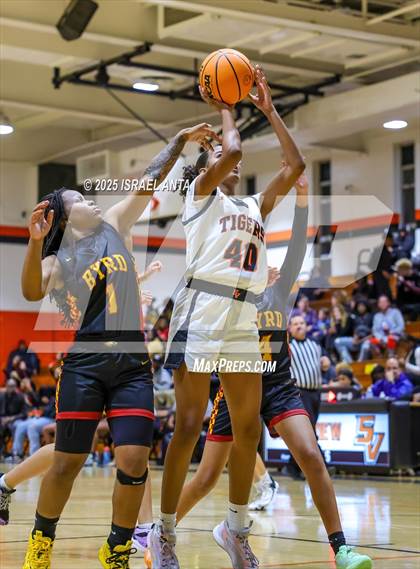 Thumbnail 1 in Douglas Byrd @ South View photogallery.