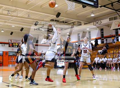 Thumbnail 3 in Douglas Byrd @ South View photogallery.