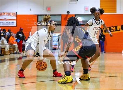 Thumbnail 1 in Douglas Byrd @ South View photogallery.