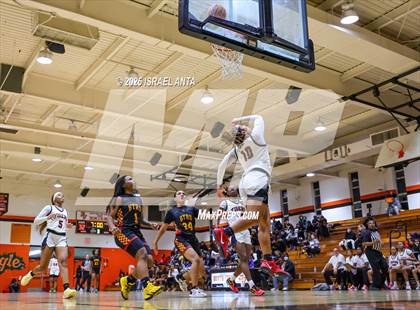 Thumbnail 3 in Douglas Byrd @ South View photogallery.