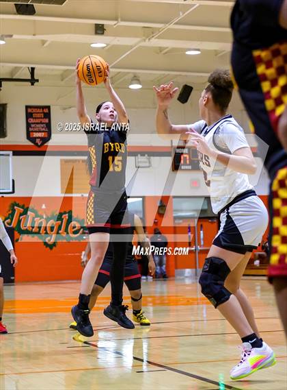 Thumbnail 3 in Douglas Byrd @ South View photogallery.