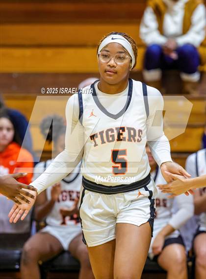 Thumbnail 1 in Douglas Byrd @ South View photogallery.