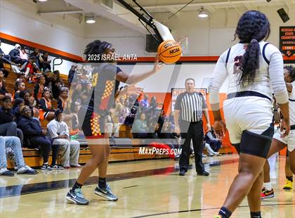 Thumbnail 1 in Douglas Byrd @ South View photogallery.