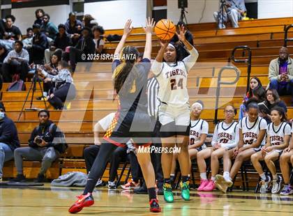 Thumbnail 1 in Douglas Byrd @ South View photogallery.