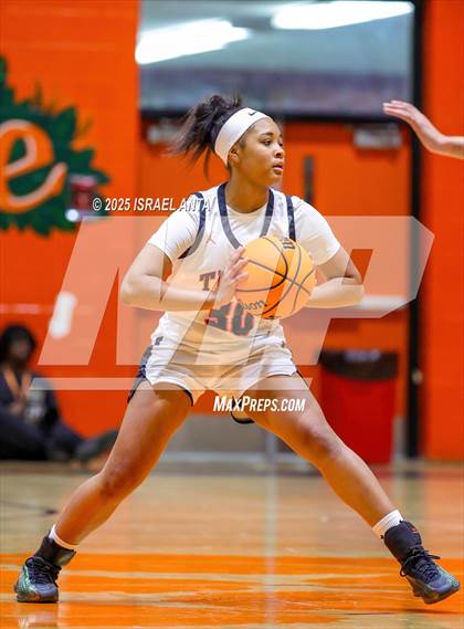 Thumbnail 1 in Douglas Byrd @ South View photogallery.