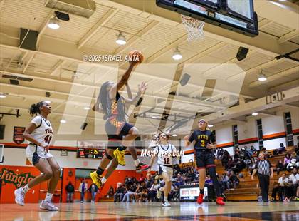 Thumbnail 2 in Douglas Byrd @ South View photogallery.