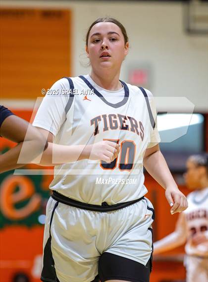 Thumbnail 3 in Douglas Byrd @ South View photogallery.