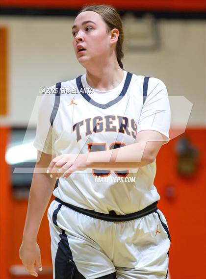 Thumbnail 2 in Douglas Byrd @ South View photogallery.