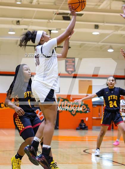 Thumbnail 1 in Douglas Byrd @ South View photogallery.