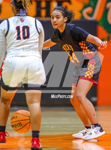 Thumbnail 3 in Douglas Byrd @ South View photogallery.