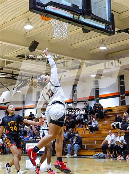 Thumbnail 3 in Douglas Byrd @ South View photogallery.