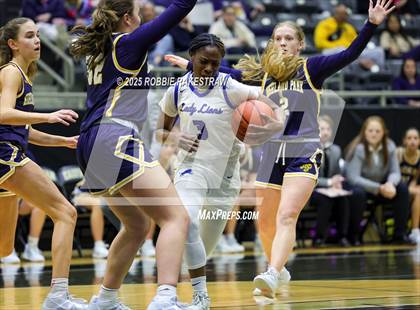 Thumbnail 3 in Tyler @ Highland Park (UIL 5A D1 Area Playoff) photogallery.
