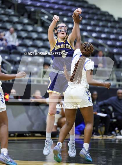 Thumbnail 1 in Tyler @ Highland Park (UIL 5A D1 Area Playoff) photogallery.
