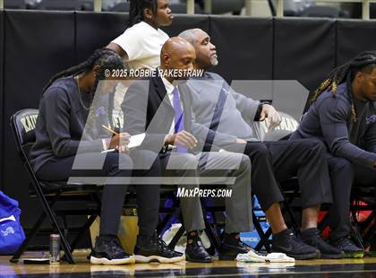 Thumbnail 2 in Tyler @ Highland Park (UIL 5A D1 Area Playoff) photogallery.