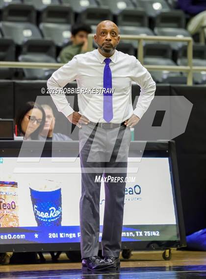 Thumbnail 3 in Tyler @ Highland Park (UIL 5A D1 Area Playoff) photogallery.