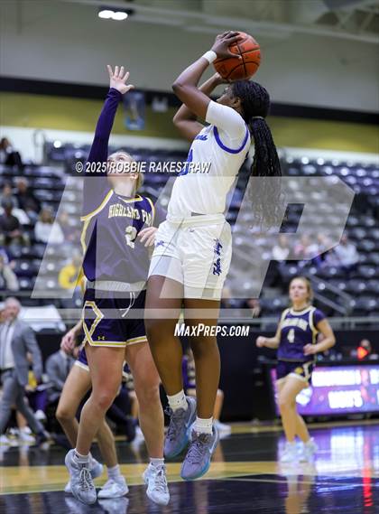 Thumbnail 2 in Tyler @ Highland Park (UIL 5A D1 Area Playoff) photogallery.