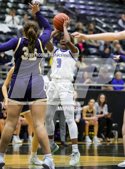 Thumbnail 3 in Tyler @ Highland Park (UIL 5A D1 Area Playoff) photogallery.