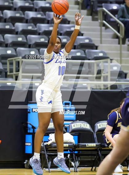 Thumbnail 2 in Tyler @ Highland Park (UIL 5A D1 Area Playoff) photogallery.