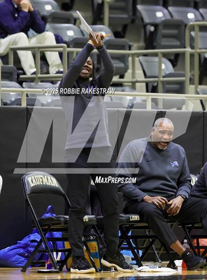Thumbnail 1 in Tyler @ Highland Park (UIL 5A D1 Area Playoff) photogallery.