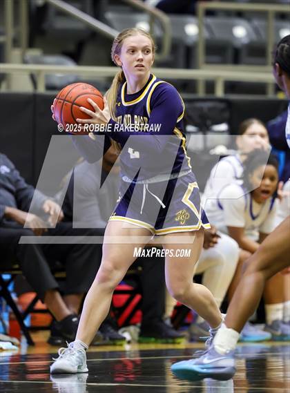Thumbnail 2 in Tyler @ Highland Park (UIL 5A D1 Area Playoff) photogallery.