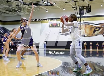 Thumbnail 3 in Tyler @ Highland Park (UIL 5A D1 Area Playoff) photogallery.