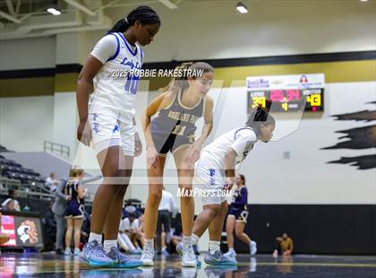 Thumbnail 2 in Tyler @ Highland Park (UIL 5A D1 Area Playoff) photogallery.