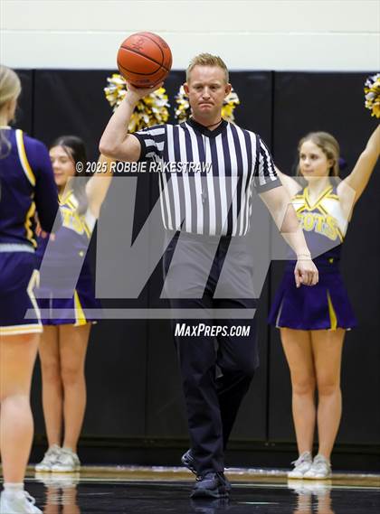 Thumbnail 3 in Tyler @ Highland Park (UIL 5A D1 Area Playoff) photogallery.