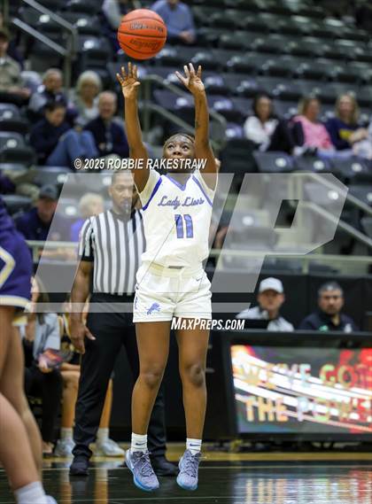 Thumbnail 3 in Tyler @ Highland Park (UIL 5A D1 Area Playoff) photogallery.