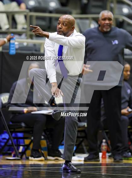 Thumbnail 3 in Tyler @ Highland Park (UIL 5A D1 Area Playoff) photogallery.