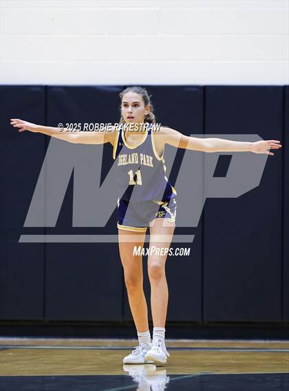 Thumbnail 2 in Tyler @ Highland Park (UIL 5A D1 Area Playoff) photogallery.