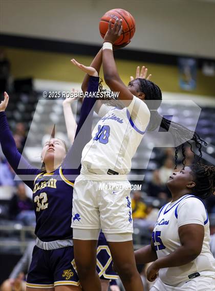 Thumbnail 2 in Tyler @ Highland Park (UIL 5A D1 Area Playoff) photogallery.