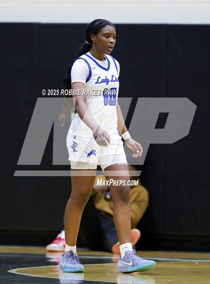 Thumbnail 2 in Tyler @ Highland Park (UIL 5A D1 Area Playoff) photogallery.
