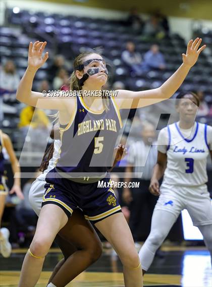 Thumbnail 3 in Tyler @ Highland Park (UIL 5A D1 Area Playoff) photogallery.