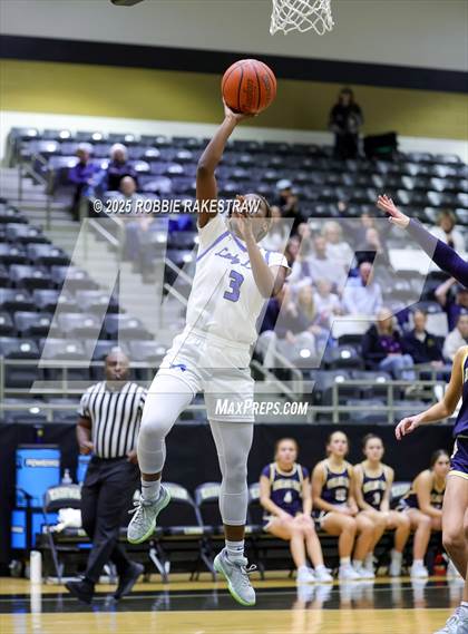 Thumbnail 3 in Tyler @ Highland Park (UIL 5A D1 Area Playoff) photogallery.