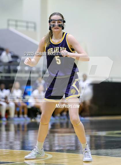 Thumbnail 1 in Tyler @ Highland Park (UIL 5A D1 Area Playoff) photogallery.
