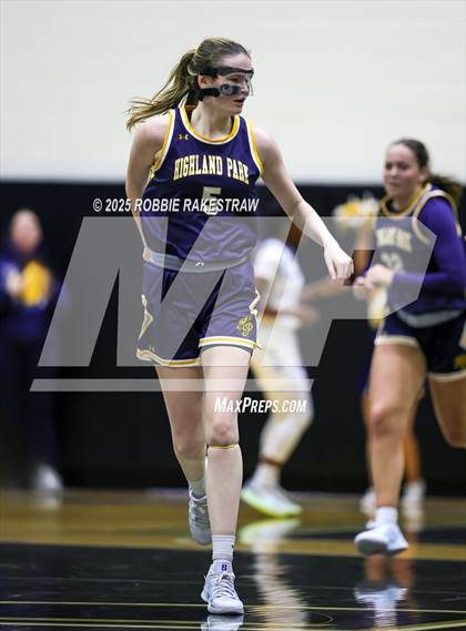 Thumbnail 2 in Tyler @ Highland Park (UIL 5A D1 Area Playoff) photogallery.