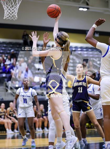Thumbnail 3 in Tyler @ Highland Park (UIL 5A D1 Area Playoff) photogallery.
