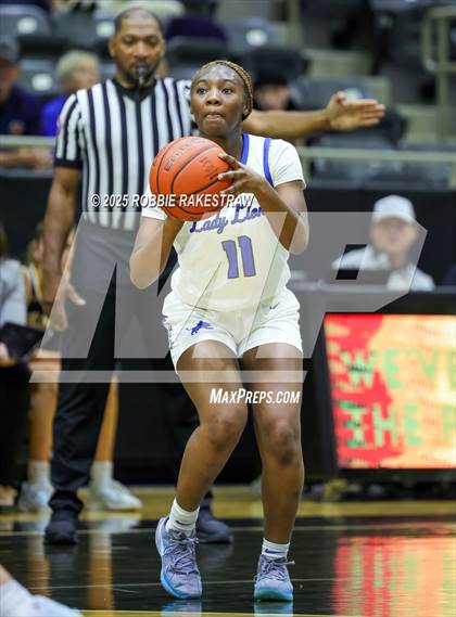Thumbnail 1 in Tyler @ Highland Park (UIL 5A D1 Area Playoff) photogallery.