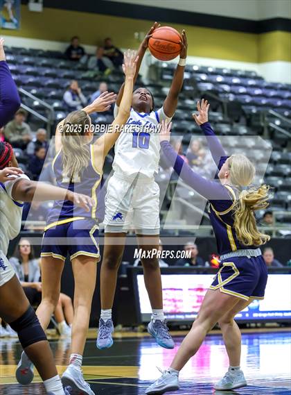 Thumbnail 2 in Tyler @ Highland Park (UIL 5A D1 Area Playoff) photogallery.