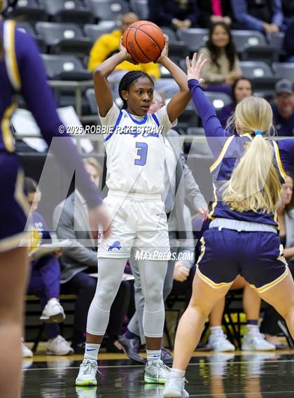 Thumbnail 3 in Tyler @ Highland Park (UIL 5A D1 Area Playoff) photogallery.