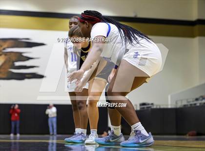 Thumbnail 3 in Tyler @ Highland Park (UIL 5A D1 Area Playoff) photogallery.
